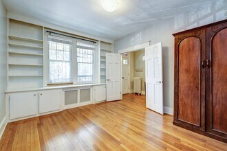 237 11th ST SE in Washington, DC - Building Photo - Building Photo