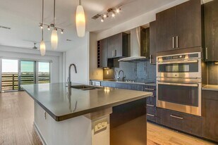 3600 S Lamar Blvd in Austin, TX - Building Photo