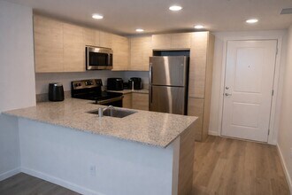 1210 Southstation Pl in Orlando, FL - Building Photo - Building Photo