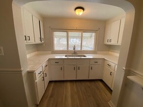 348 Jewell Dr in Akron, OH - Building Photo - Building Photo