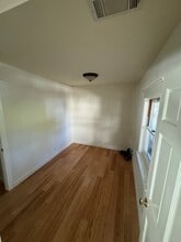 482 W Hammond St in Pasadena, CA - Building Photo - Building Photo