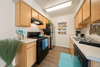 The Bristol in Lawton, OK - Building Photo - Building Photo