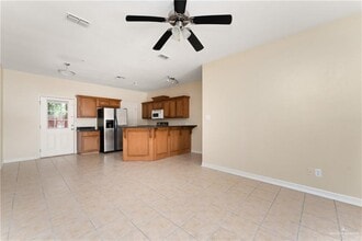 10 Kiwi Ave W in Pharr, TX - Building Photo - Building Photo