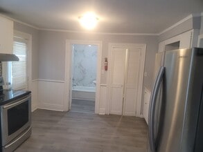 119 York St in St Catharines, ON - Building Photo - Building Photo