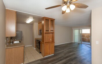 1710 S El Camino Real in Encinitas, CA - Building Photo - Building Photo
