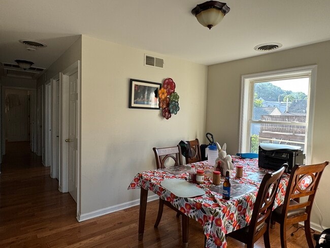 70 Chadwick St in Paterson, NJ - Foto de edificio - Building Photo