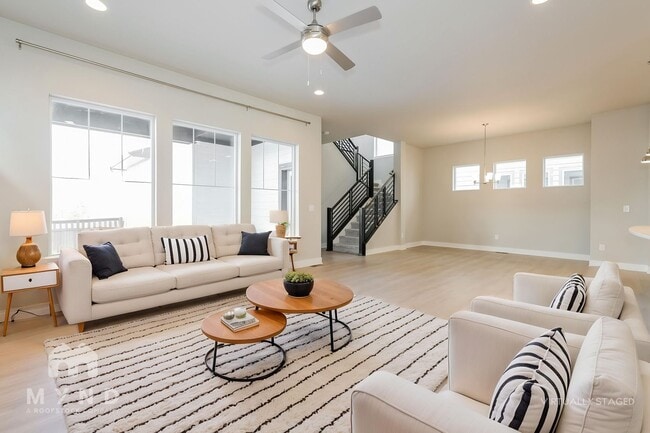 6047 N Netherland Ct in Aurora, CO - Foto de edificio - Building Photo