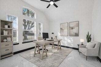 10703 White Bridge Ln in Sugar Land, TX - Building Photo - Building Photo