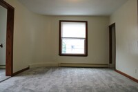 17 Sewall St, Unit #2 in Somerville, MA - Foto de edificio - Building Photo