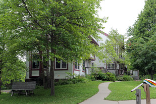 Monterey Cohousing Community Apartments