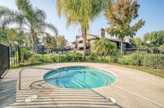 1190 S Winery Ave in Fresno, CA - Building Photo - Building Photo