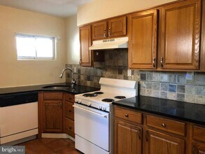 2027 Wharton St in Philadelphia, PA - Building Photo - Building Photo