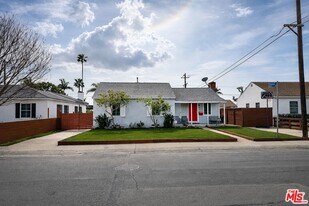 6434 W 87th St in Los Angeles, CA - Building Photo