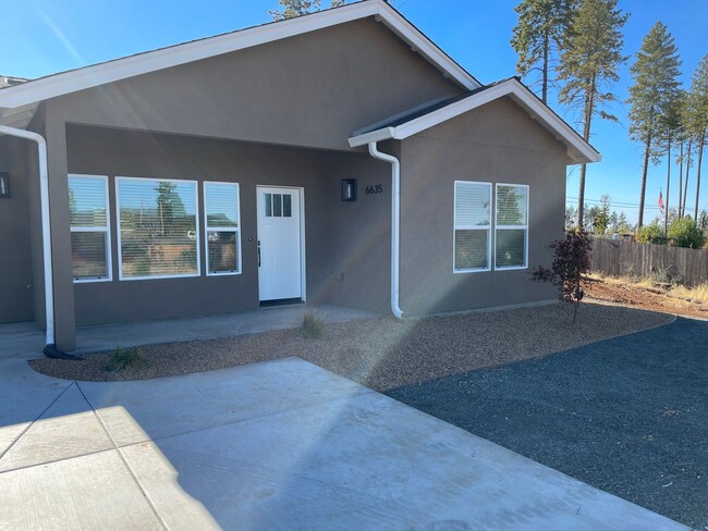 6635 Evergreen Ln-Unit -EV6633-Caldwell, Jessica in Paradise, CA - Foto de edificio - Building Photo