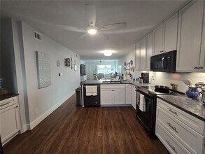 211 Pasadena Ave N in St. Petersburg, FL - Building Photo - Building Photo