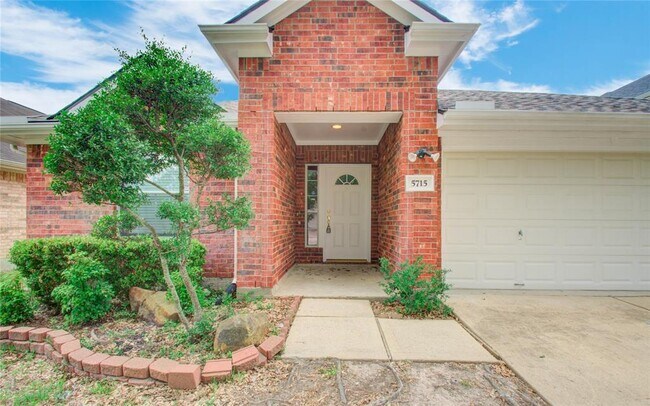 5715 Afton Ridge Ln in Houston, TX - Building Photo - Building Photo