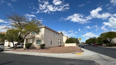 8894 Houston Ridge Ave in Las Vegas, NV - Building Photo - Building Photo