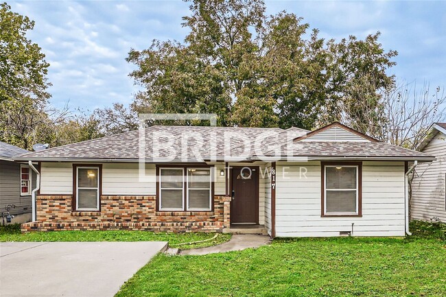 property at 817 S Vaden St