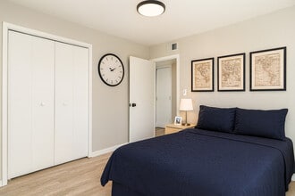 Fulton Flats West in Cleveland, OH - Foto de edificio - Building Photo