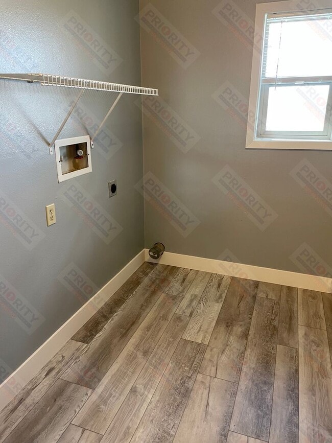 411 W Laurel St in Gillette, WY - Building Photo - Building Photo