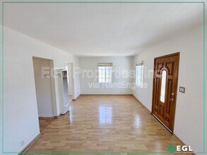 837 Rose Ave in Los Angeles, CA - Building Photo - Building Photo