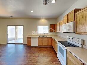 17248 W Marshall Ln in Surprise, AZ - Building Photo - Building Photo