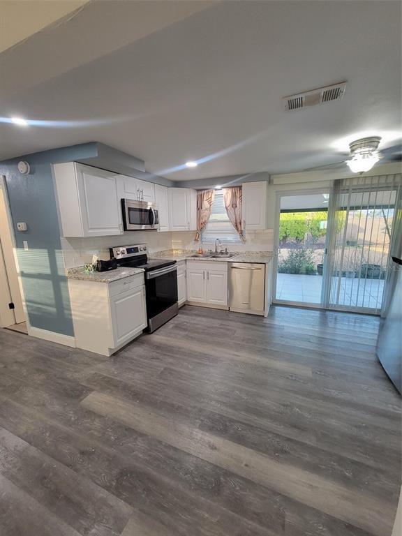 1132 Clairborne St in Holiday, FL - Building Photo - Building Photo