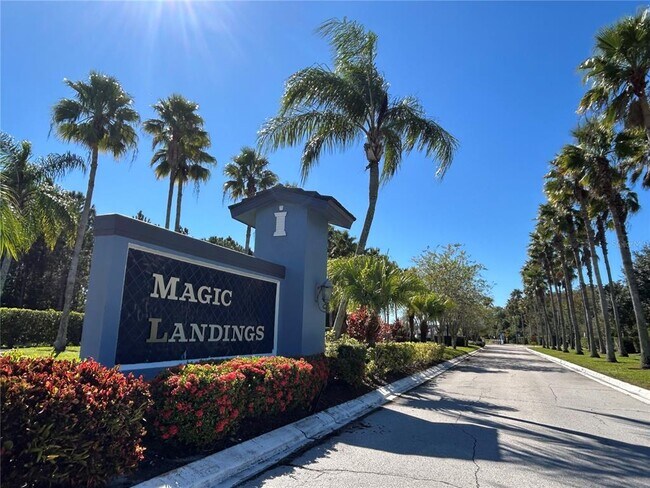 1925 Magical Ln in Kissimmee, FL - Building Photo - Building Photo