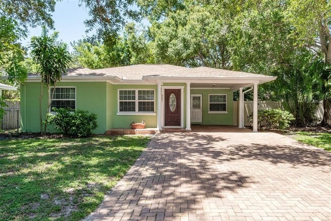 property at 4001 W Estrella St