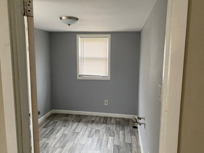 property at 1019 N Simmons St