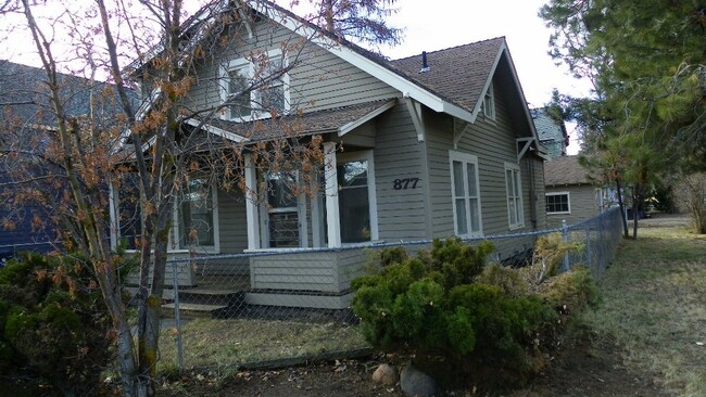 property at 877 NW Federal St