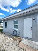 2996 Francis Ave in Naples, FL - Building Photo