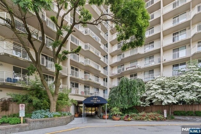 property at 1055 River Rd