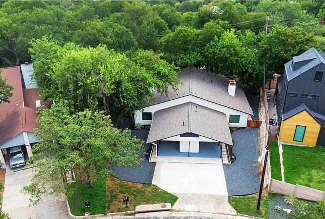 1509 Oak Heights Dr in Austin, TX - Building Photo - Building Photo