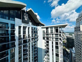 55 W Church St in Orlando, FL - Building Photo