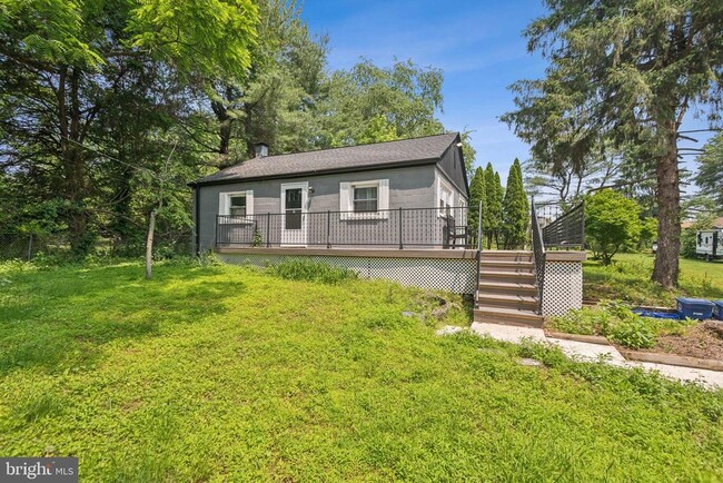 611 Powell Rd in Mount Holly, NJ - Building Photo - Building Photo