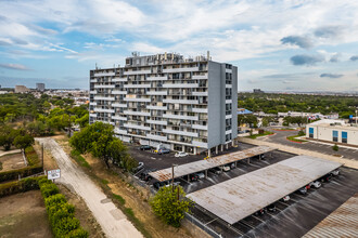 Northview Tower in San Antonio, TX - Building Photo - Building Photo