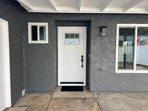 452 8th St in Imperial Beach, CA - Building Photo - Building Photo