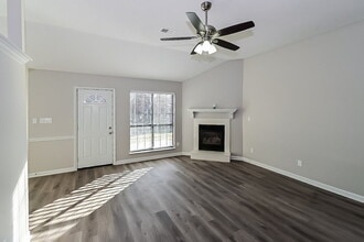 10873 E Ridge Dr in Olive Branch, MS - Foto de edificio - Building Photo