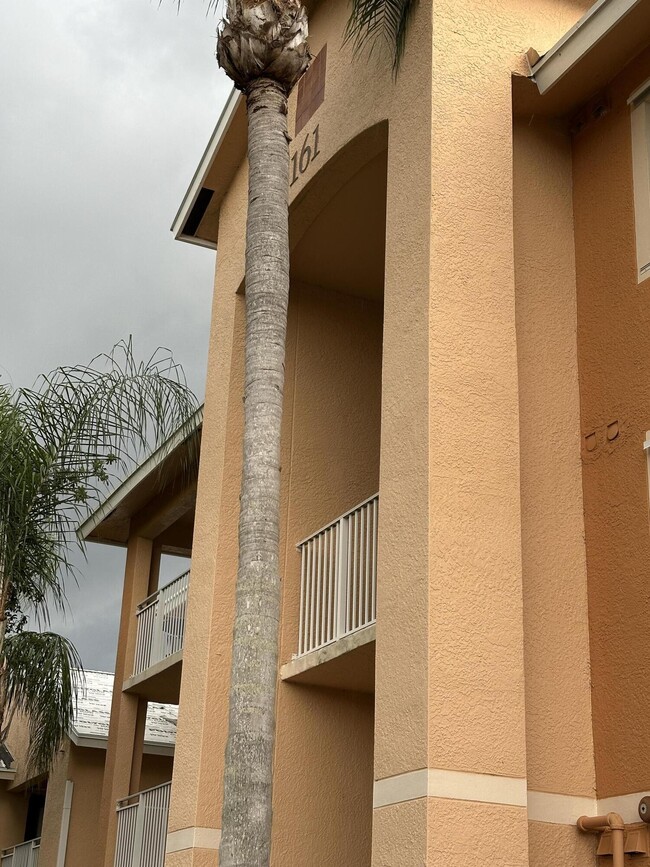 161 SW Palm Dr in Port St. Lucie, FL - Building Photo - Building Photo