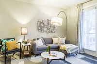 Building Photo - The Arnold Apartments in Austin, Texas