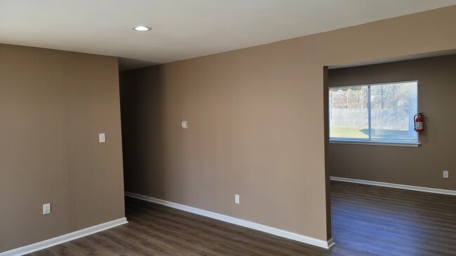 98 Roosevelt Ave in Sicklerville, NJ - Building Photo - Building Photo