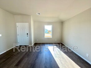 1006 W Lawton Rd in Claremore, OK - Building Photo - Building Photo