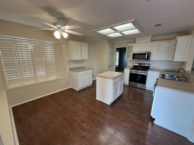 2212 Emory Ave in McAllen, TX - Building Photo - Building Photo