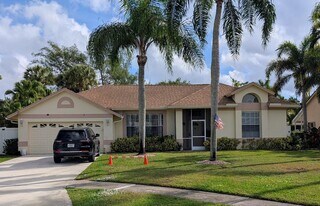 3747 Woods Walk Blvd in Wellington, FL - Building Photo