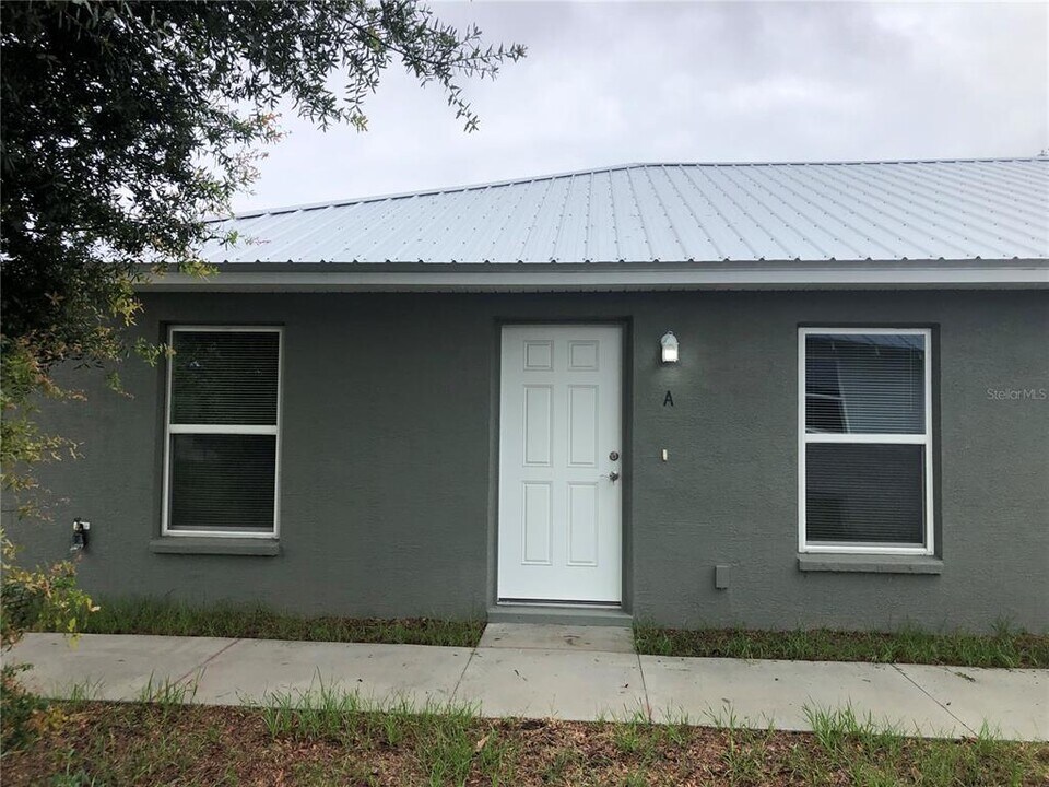 310 Ave U NE in Winter Haven, FL - Building Photo