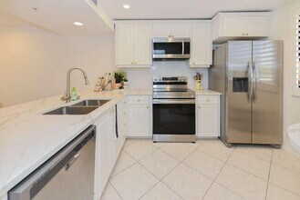 2301 Marina Isle Way in Jupiter, FL - Building Photo - Building Photo