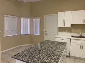 1953 SE 24th Ave in Homestead, FL - Building Photo - Building Photo