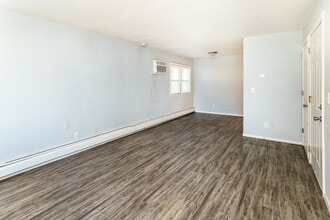 1709 N 26th Ave in Minneapolis, MN - Building Photo - Building Photo