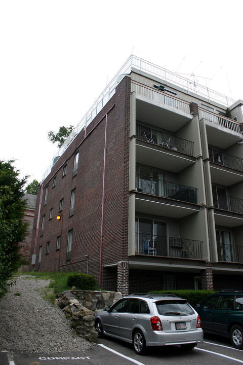 The Winthrop House in Brookline, MA - Building Photo